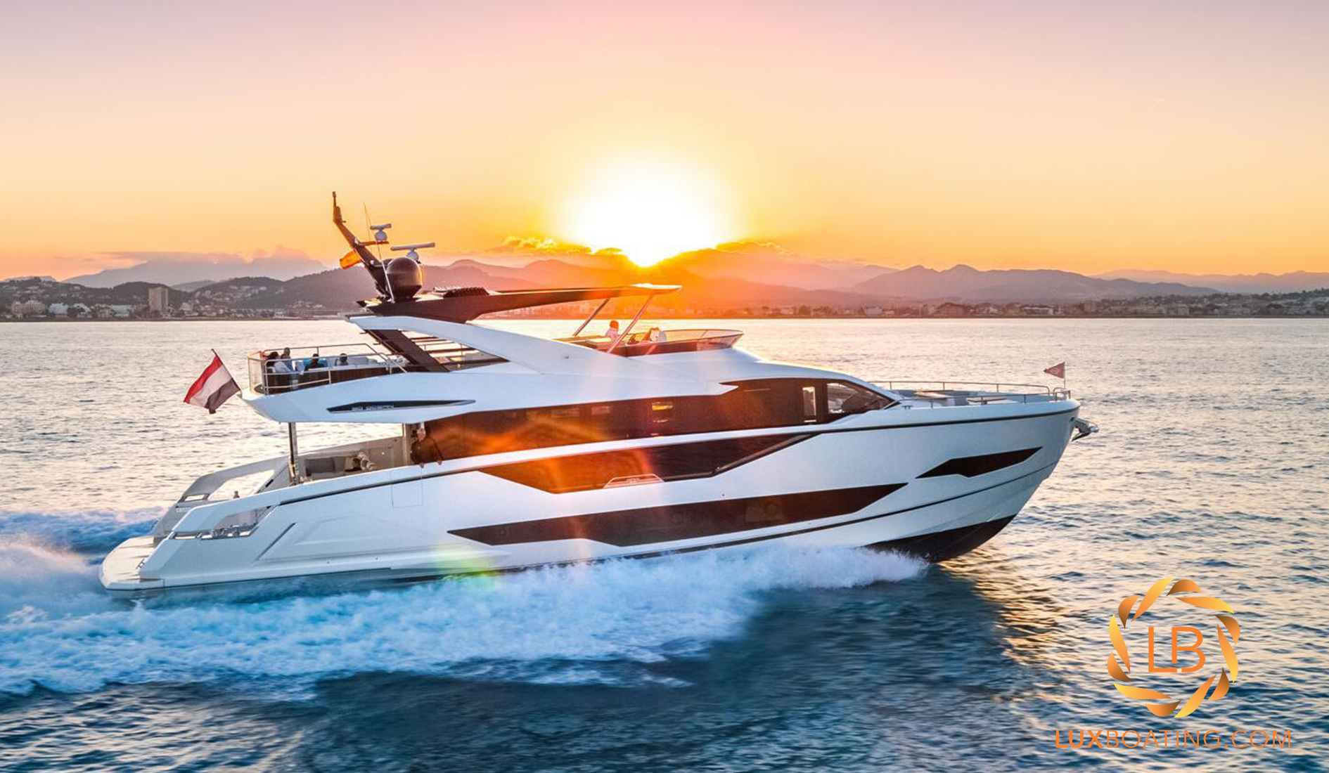 2023 SUNSEEKER 90 OCEAN