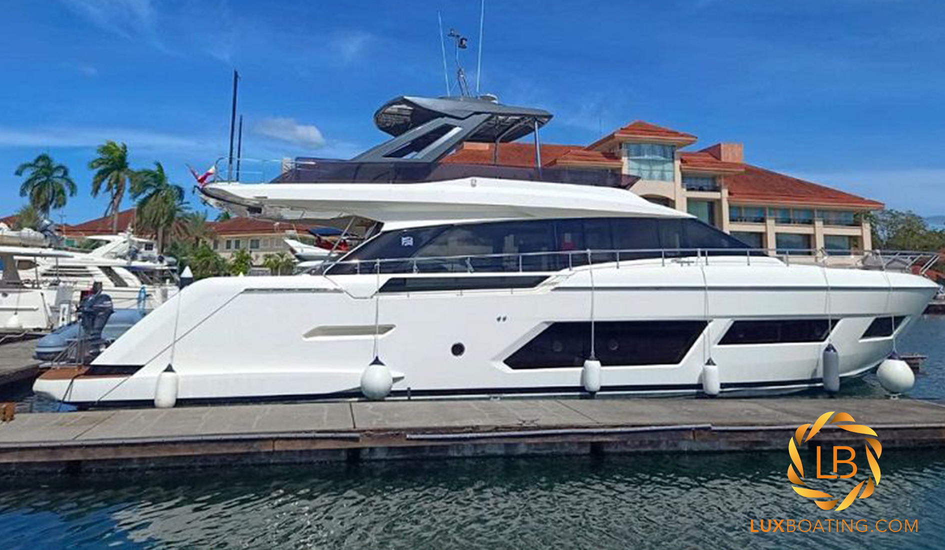 2020 Ferretti Yachts 670