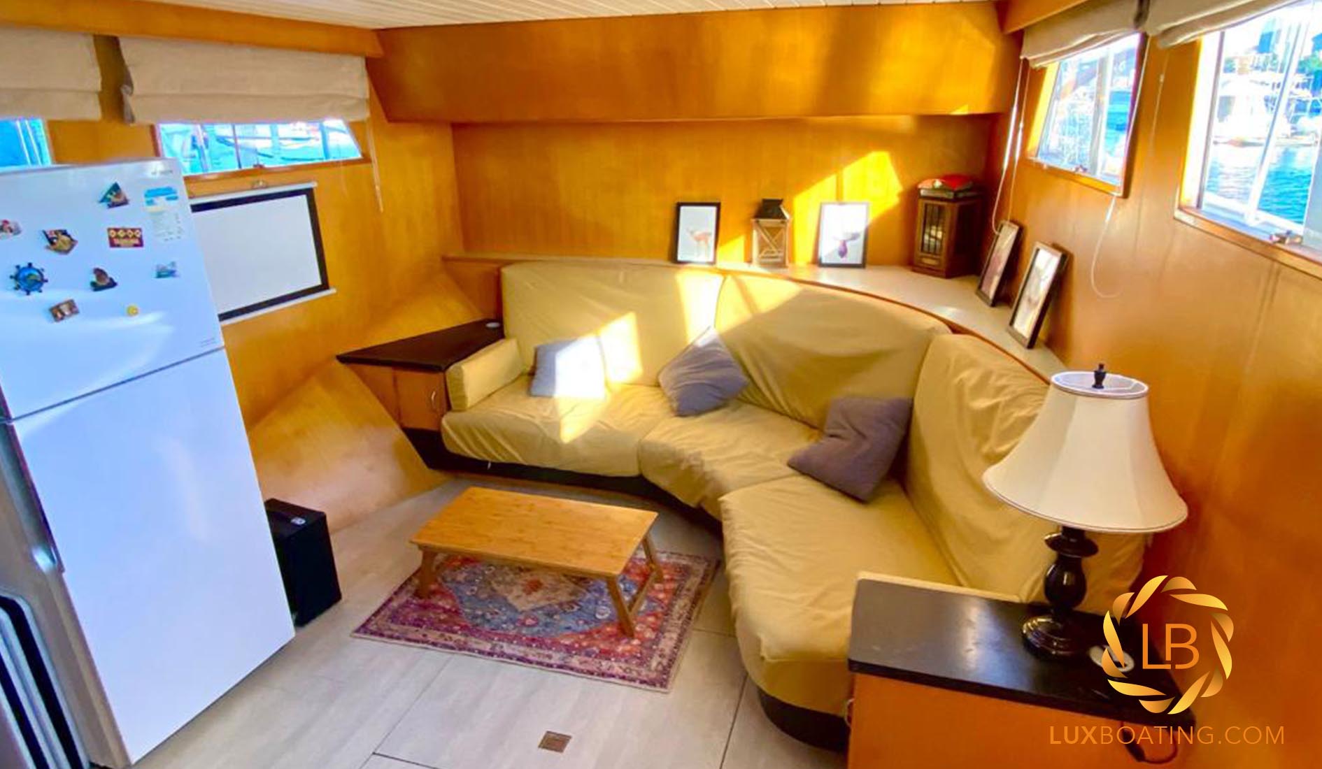 Houseboat Business