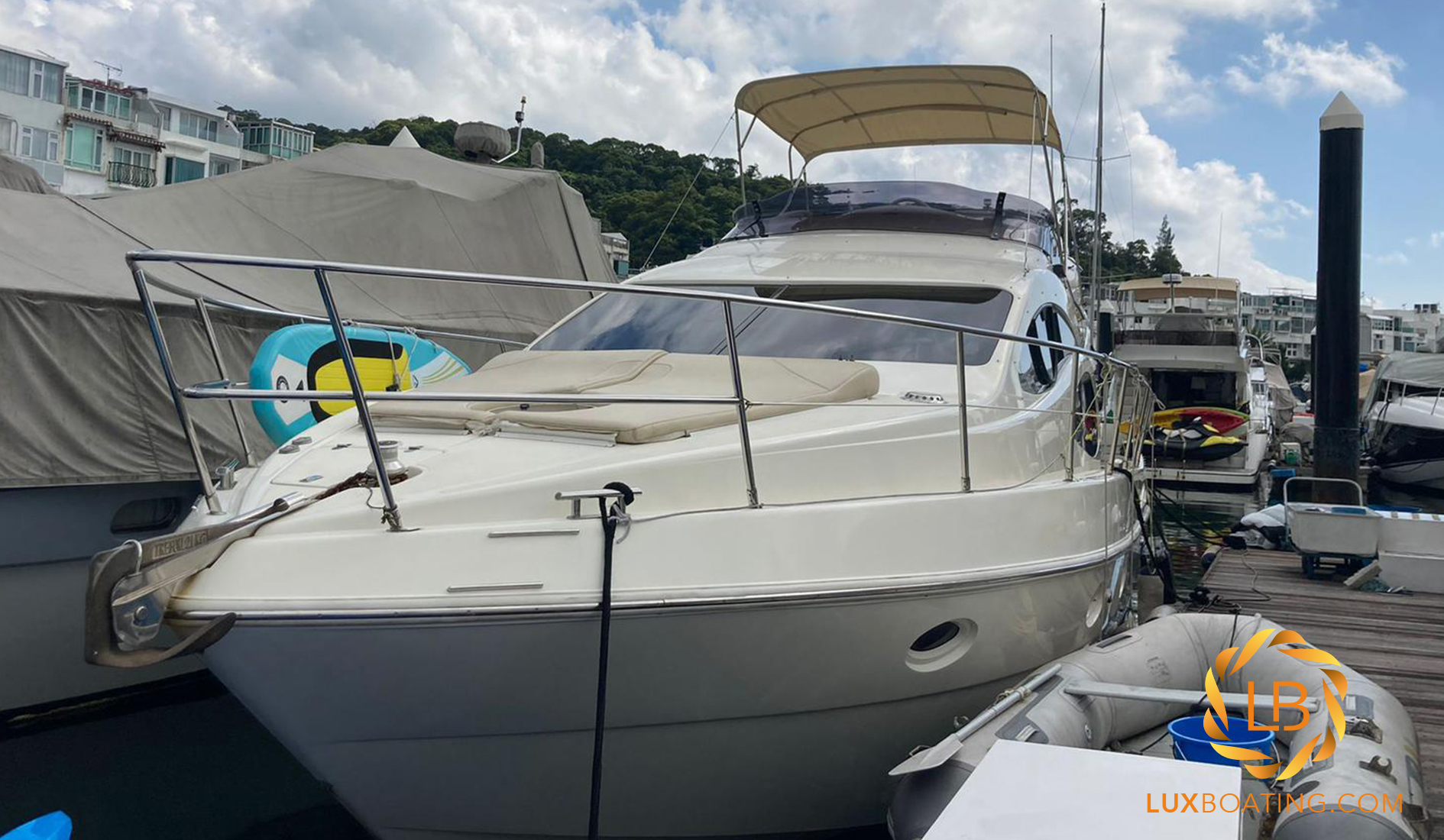 2009 AZIMUT 42