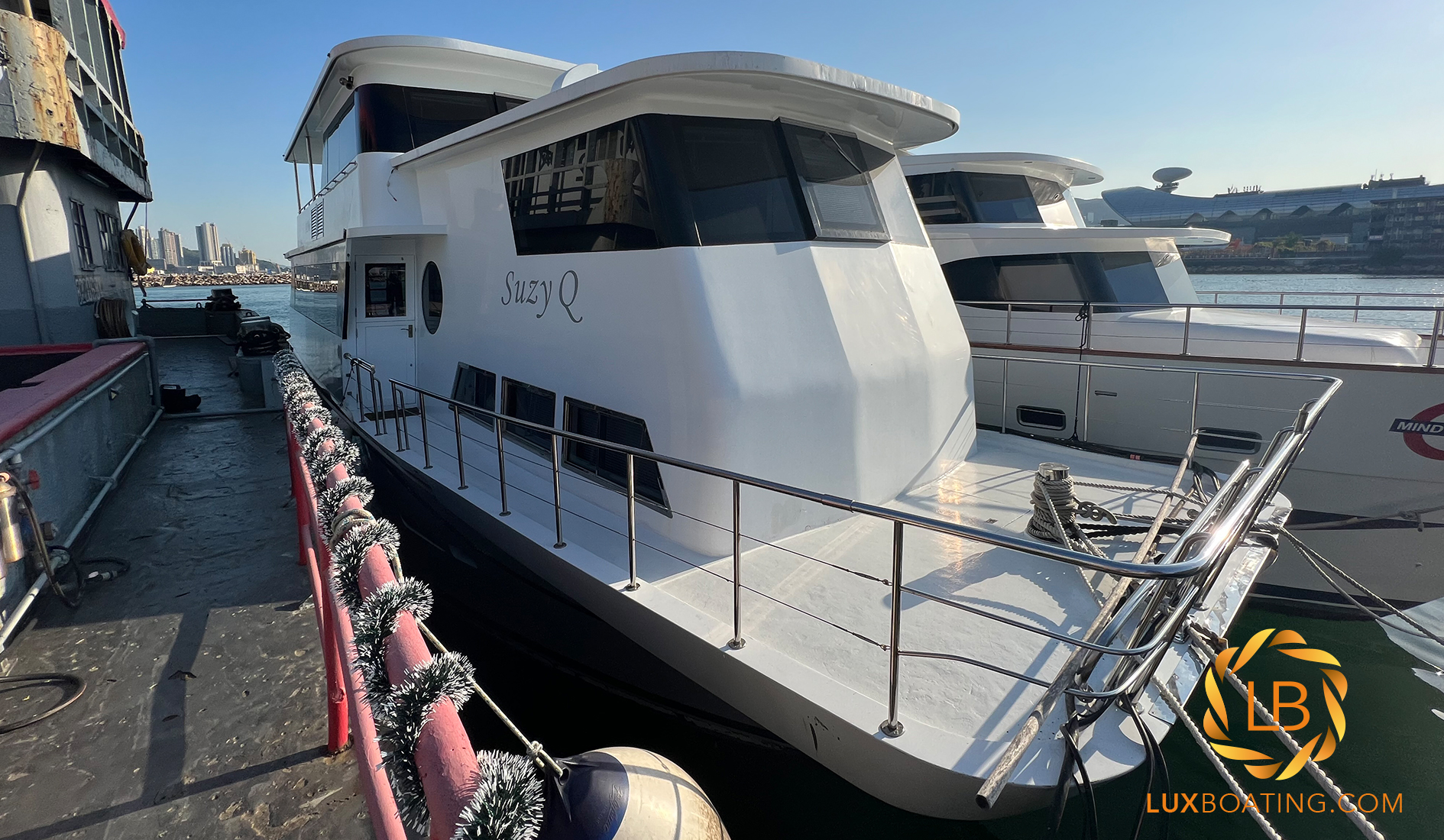 2015 60FT HOUSEBOAT SUZY Q