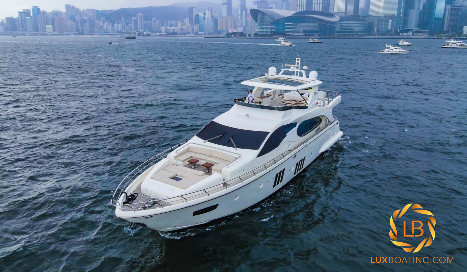 2011 AZIMUT 88