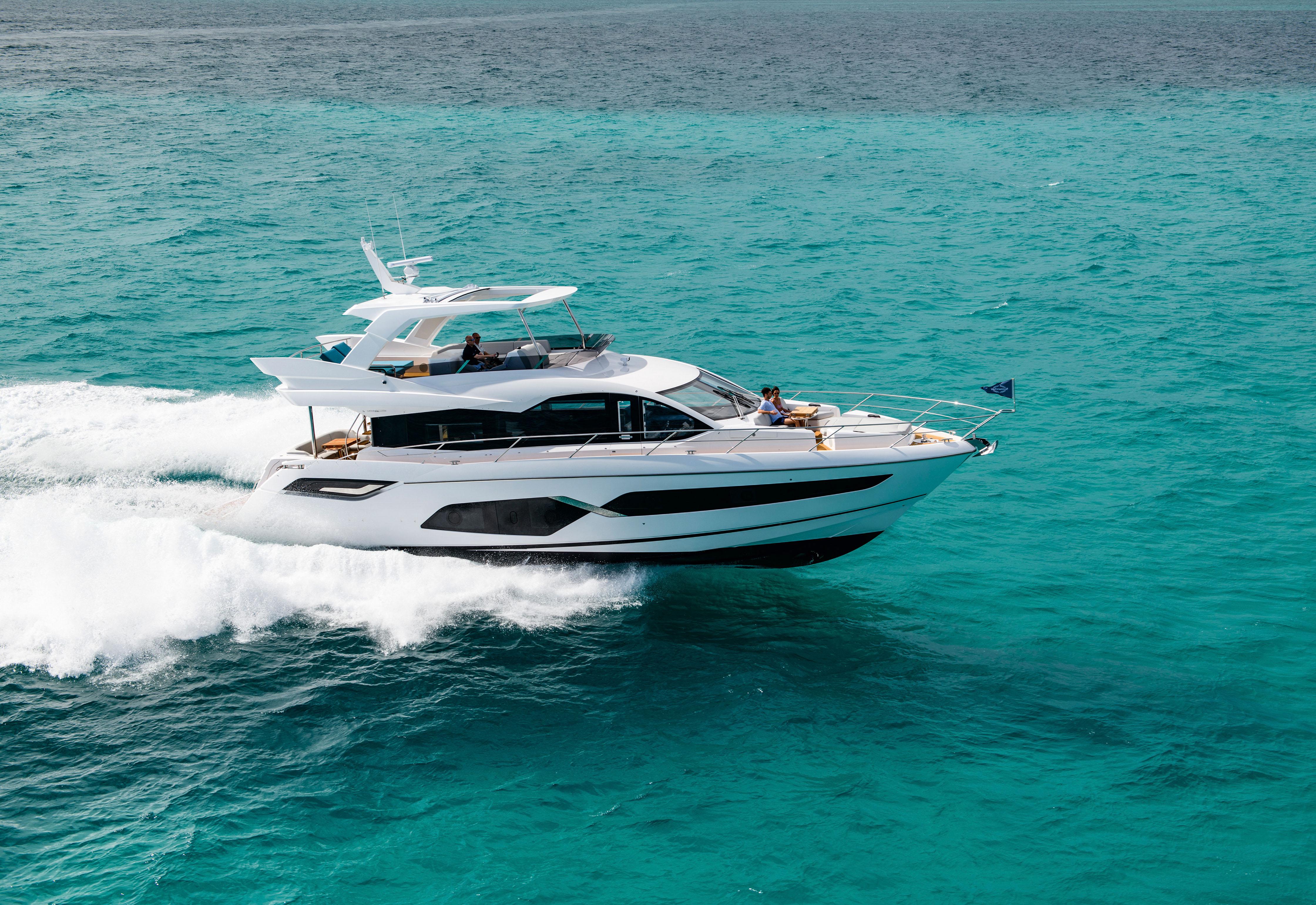 2022 SUNSEEKER MANHATTAN 68