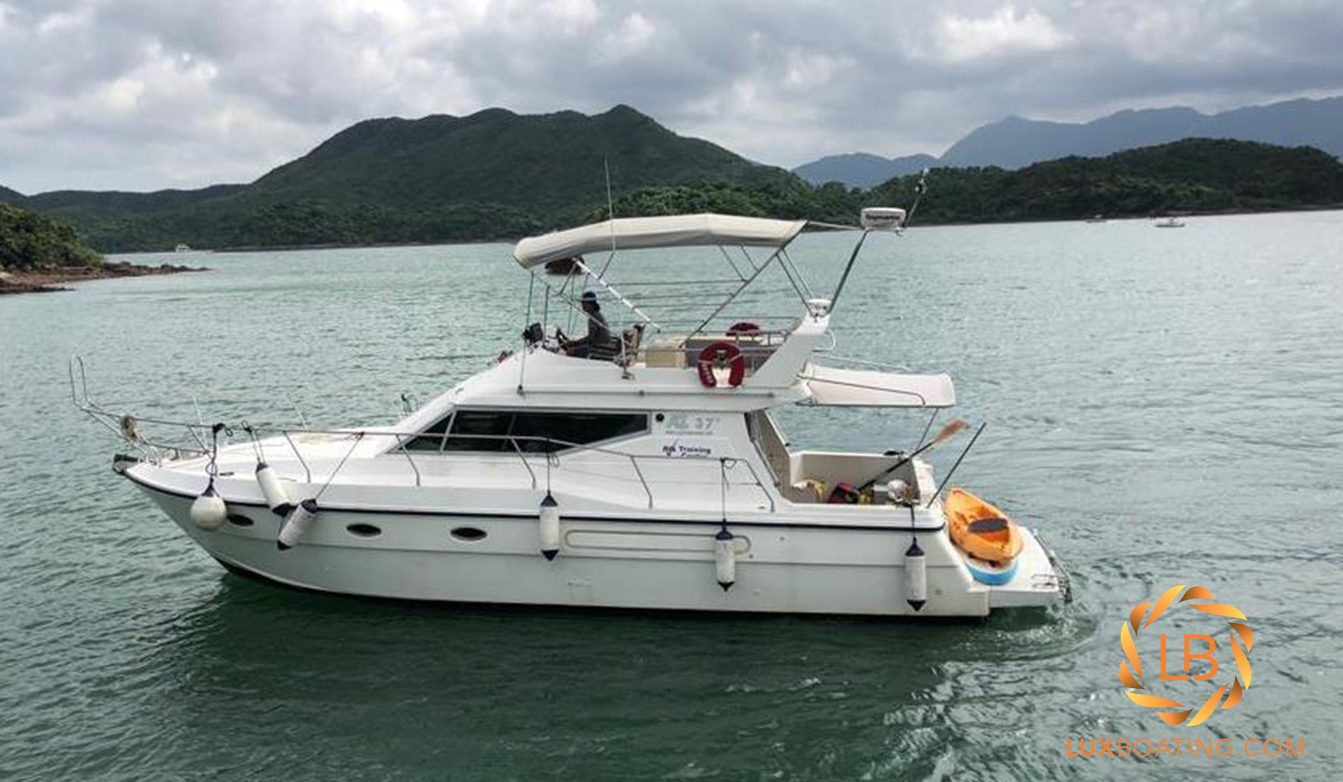 1992 AZIMUT 37