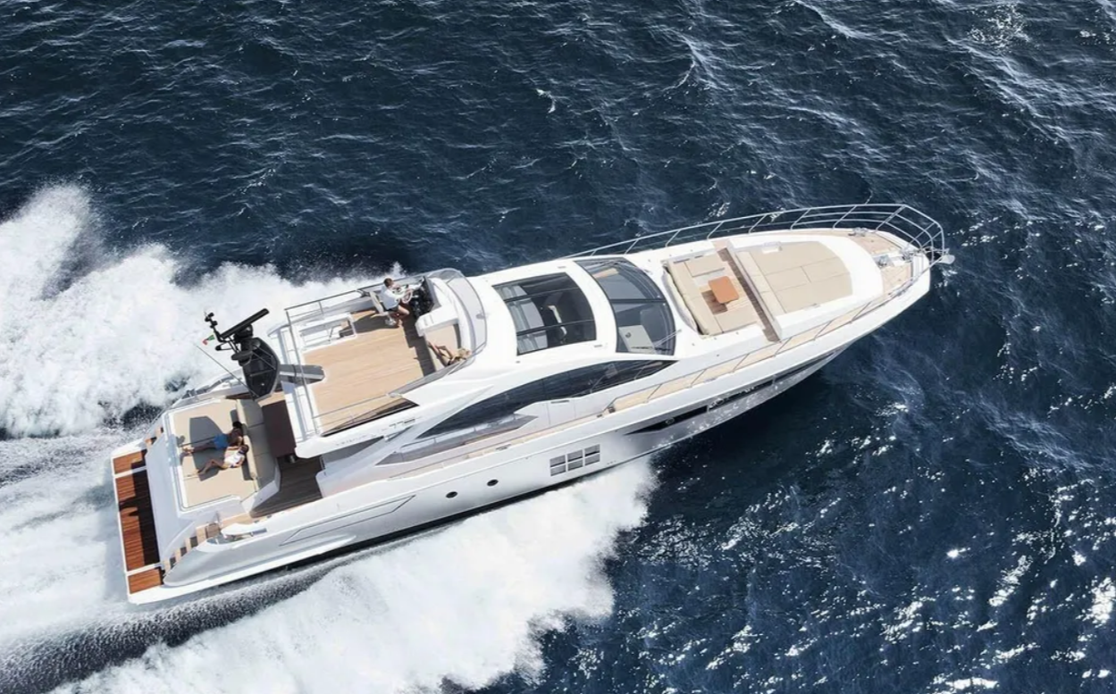 2019 AZIMUT 77S